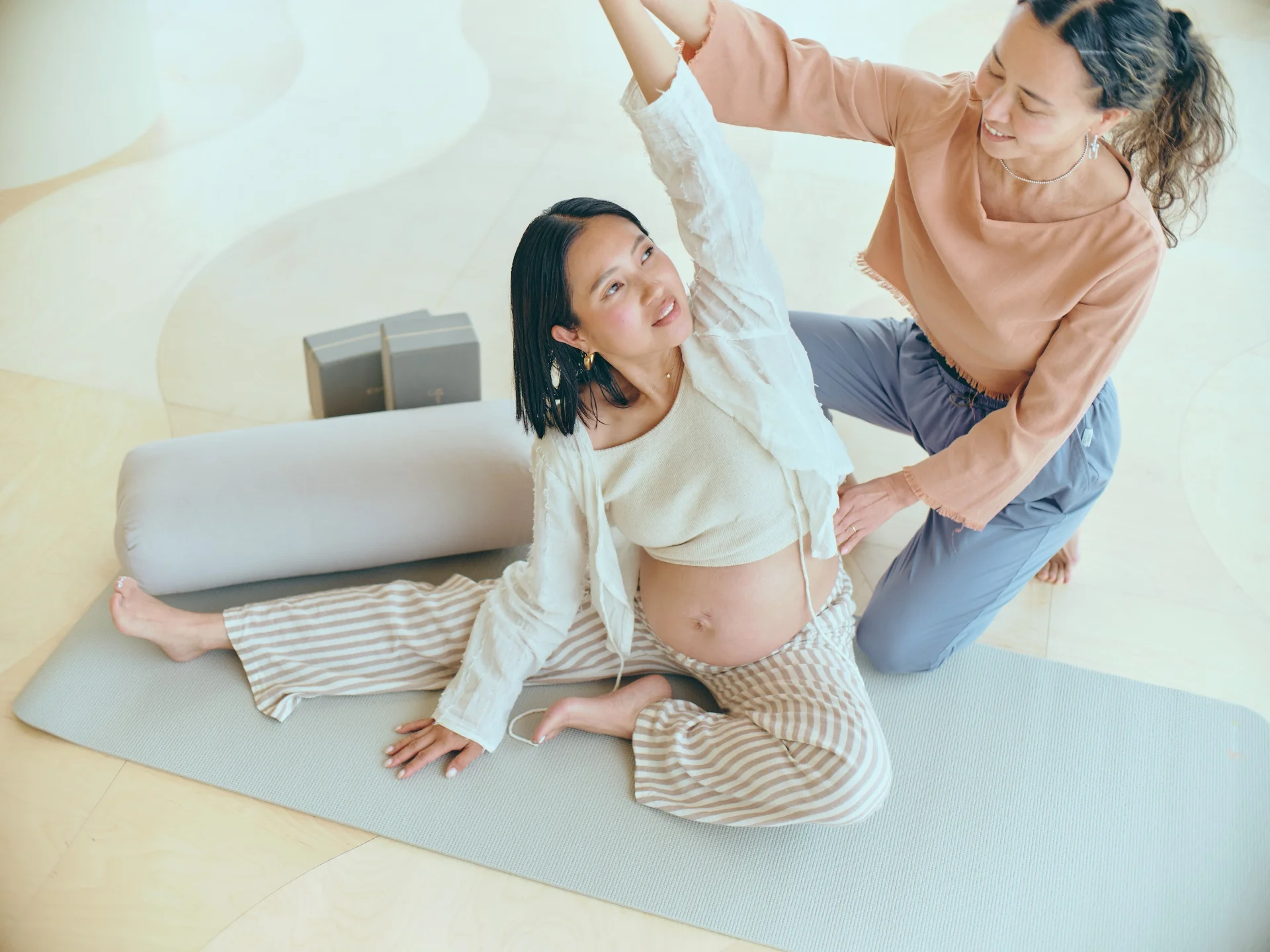 マタニティヨガクラス ― 産婦人科医監修で安心の妊婦さん向けヨガ Studio KAJi 目黒